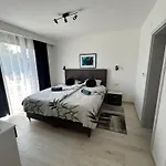 Korina ,