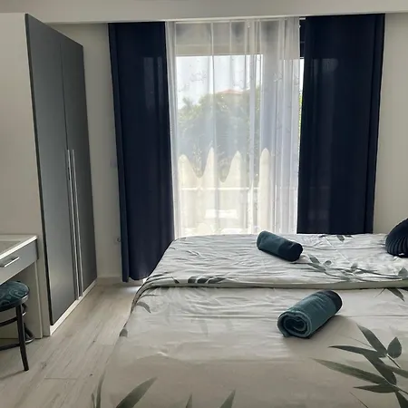 Korina , Vila