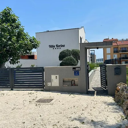 Korina , Villa